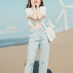 Picture for song 'DPR IAN x Heize Type Beat - "blue"' by artist 'jin goh'