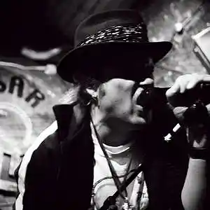 Picture for song '01 Pink Mosquito' by artist 'Alien Jazz Party'