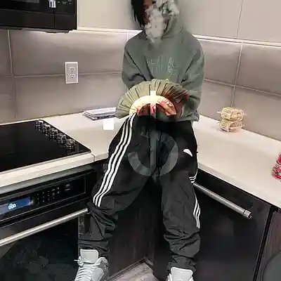 Picture for song 'Babystaydown + Pradabagshawty Type Beat "ON GO"' by artist 'SlymShawty'