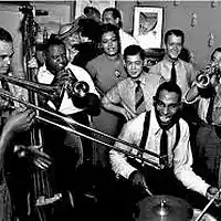 Picture for song 'DirtyNonStop' by artist 'Fran Herraiz'