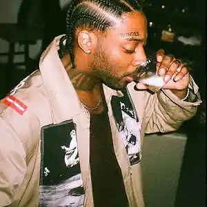 Picture for song 'Brentfaiyaz type beat DRIVEWAY' by artist 'Vneeeet'