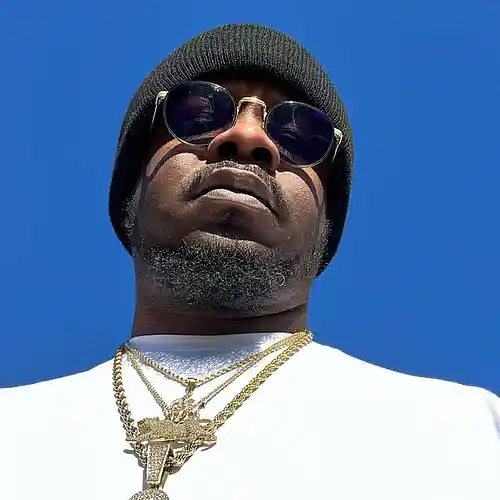 Picture for song 'See Different' by artist 'Serious Shotta'