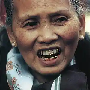 Picture for song 'PEOPLE TALKING' by artist 'Nick Vanelli'