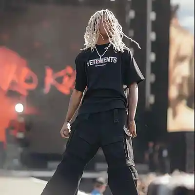 Picture for song 'Destroy Lonely Type Beat - "cd"' by artist 'prodByj0nikz'