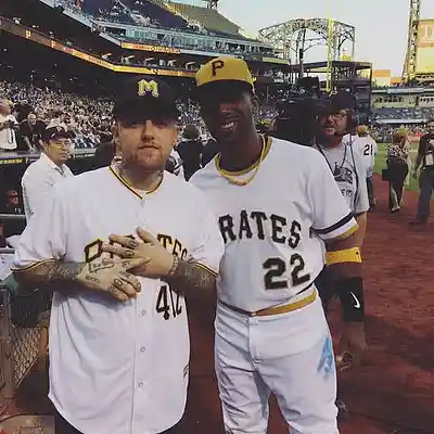 Picture for song '412 - Mac Miller & LethalNeedle' by artist 'ThaCook'