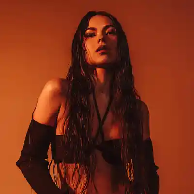 Picture for song 'Hayati (Buy 1 Get 10 Free)' by artist 'Kontraa'