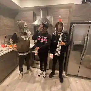 Picture for song 'laundry mat' by artist 'ionn'