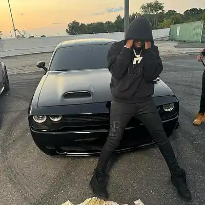 Picture for song '"HELLCATS" Bloodhound Lil Jeff Type Beat' by artist 'prod.umbrellaa'