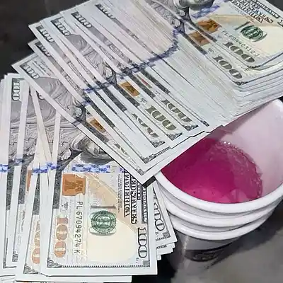 Picture for song '"Violeta" Hard Trap Type Beat Duki x Ysy A' by artist 'zlinky beatz'