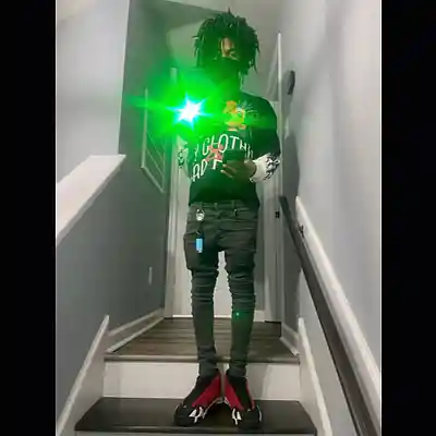 Picture for song '"Red Light" - BUY 2 GET 1 FREE' by artist 'prodleavz'