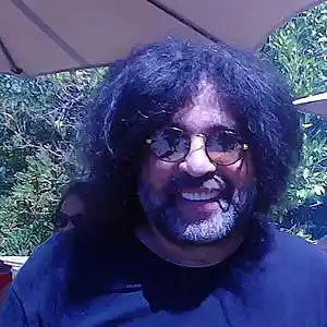 Picture for song 'Buzz Jet Wing' by artist 'Darryl Zuber's 10th World'