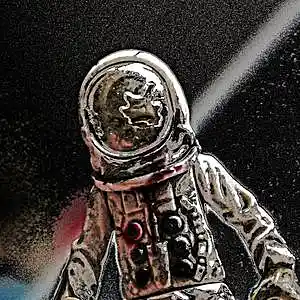 Picture for song 'your are dead but in space 2' by artist 'EXAEE'