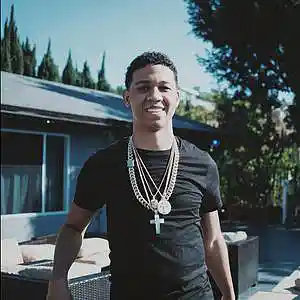 Picture for song 'END OF THE ROAD' by artist 'Nick Vanelli'