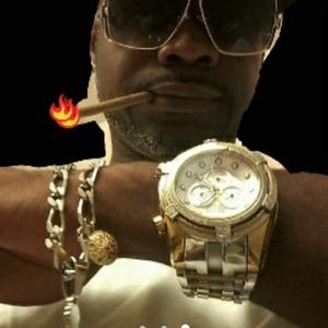 Picture for song 'charrel-makeacell_everywhere-i-go (1)' by artist 'Charrel Makeacell'