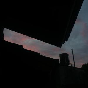 Picture for song 'POR FAVOR' by artist 'Gatiroby'