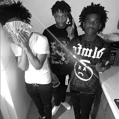 Picture for song '"GOT A HOLD" Lil Noonie x Chuckyy Sample Type Beat' by artist '2k5 jaay'