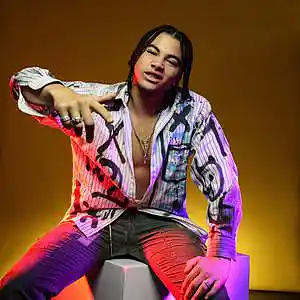 Picture for song '24kgoldn type beat "hero"' by artist 'SOES'