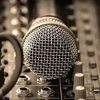 Picture for song 'TURN UP ' by artist 'DA-pionneerr'