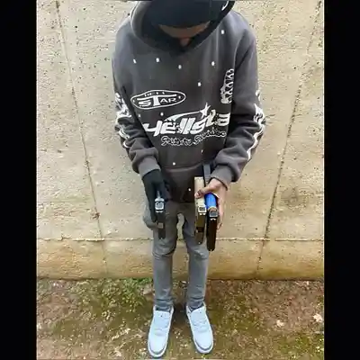 Picture for song '"Switches On Glocks" - BUY 2 GET 1 FREE' by artist 'prodleavz'