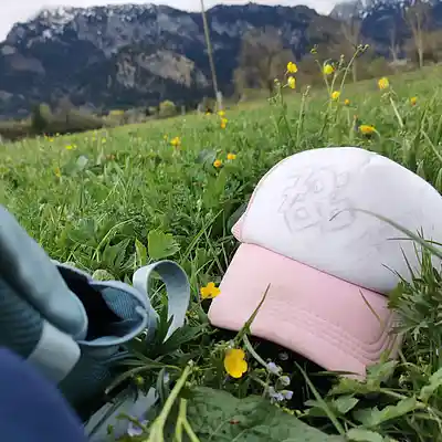 Picture for song '20250420_195857FS_TaTaHirA_a' by artist '786 scheint-Al'lahs Bande'