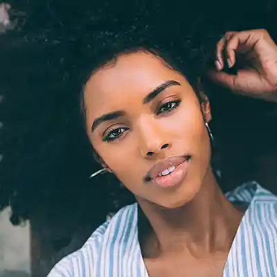 Picture for song 'Love Me' by artist 'Albert Marley'