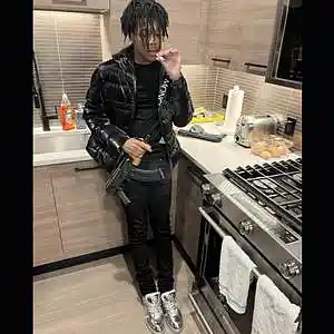 Picture for song '[FREE] SleazyWorld Go Type Beat "Lotta Enemies"' by artist 'prodleavz'