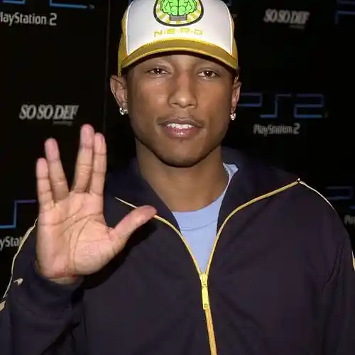 Picture for song 'PHARRELL X THE NEPTUNES 2000S ERA TYPE BEAT' by artist 'denada'