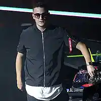 Picture for song 'LOVE RIGHT ' by artist 'The Presidentz'