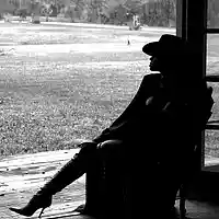 Picture for song 'BDeVINE - Empty' by artist 'B.DeVINE'
