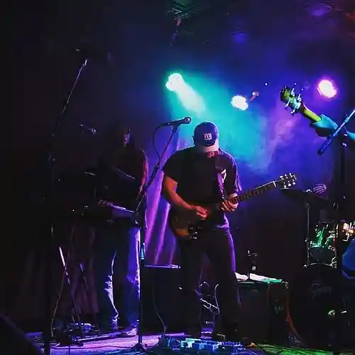 Picture for song 'Someone's Gonna Find That Love' by artist 'Bob Garaffa'