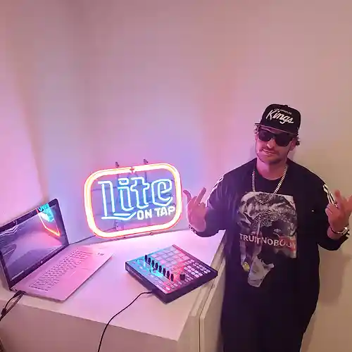 Artist picture