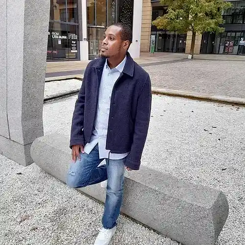 Artist picture