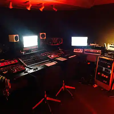 Picture for song 'shit yeah 60 bpm' by artist 'YukNassty'