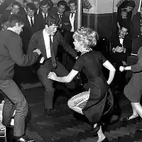 Picture for song 's9undV1ZNZ K 0 D 3 7 - Shake It feat. phraseROK' by artist 's9undV1ZNZ K 0 D 3 7'