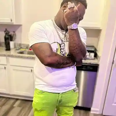 Picture for song 'Big Moochie Grape Type Beat - "World Apart"' by artist 'World Beats'