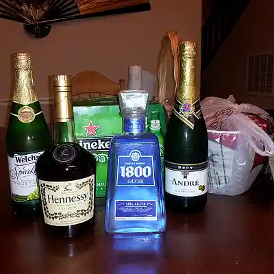 Picture for song '01 THAT DOPE.mp3' by artist 'SUEMILLI OF SIGNATURE STYLEZ'