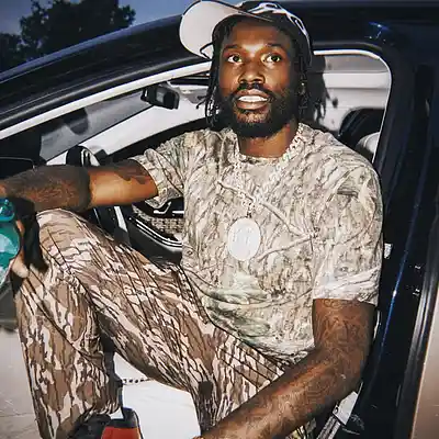 Picture for song 'Dont Let It Break You / Meek Mill Type Beat (2for1' by artist 'Buckroll'