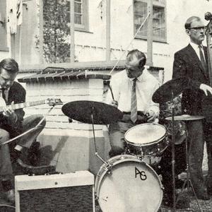Picture for song 'So Do It - rehearsel with trio, long ago....' by artist 'Hans van Leeuwen'