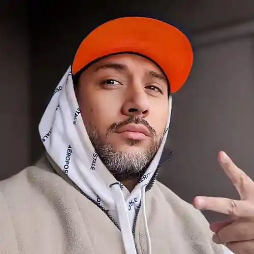 Artist picture
