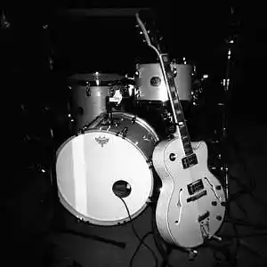 Picture for song '09_Electric Guitar and Drums_Clint Lavens' by artist 'Clint Lavens'