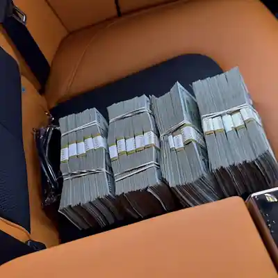 Picture for song 'Yn Jay x Detroit Type Beat - Carnival' by artist '8xbeatz'