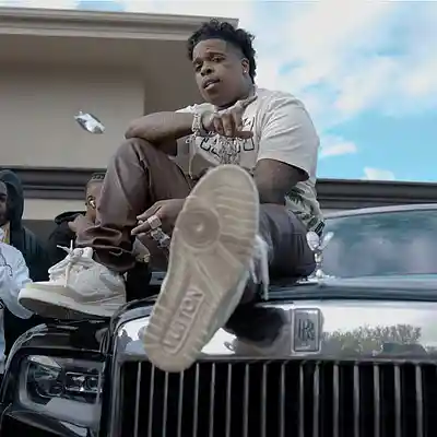 Picture for song 'Hologram (MB + RohXO)' by artist 'Trackslammerz'