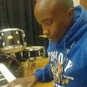 Picture for song '2Geez - SEBENZILE' by artist 'Tugeez'