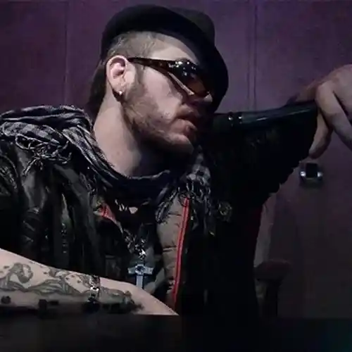 Picture for song 'as long as you love me' by artist 'Kreizy Kr1s'