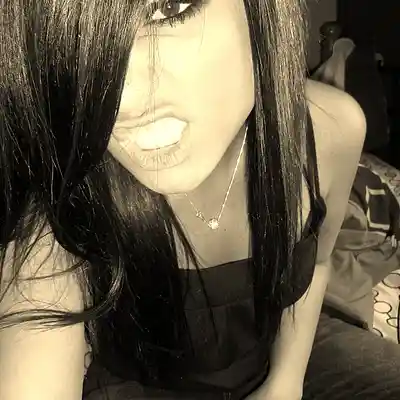 Picture for song 'Wat U Gonna Do' by artist 'MissRitchie'
