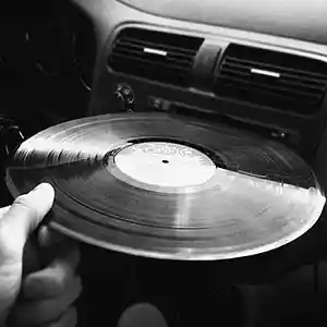 Picture for song 'OLD RECORD' by artist 'PROMEZH MUSIQUE'