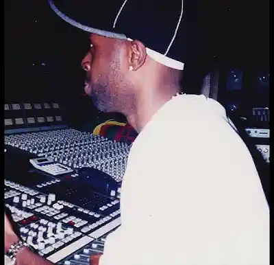Picture for song 'J. Dilla Type Beat - Doughnut & Dreams' by artist 'Unfamiliar Beats'