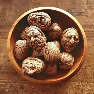 Picture for song 'Outsiders' by artist 'Steampipe Studio'