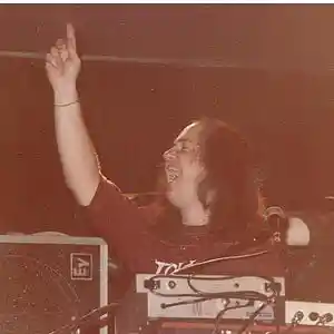 Picture for song 'Struttin' My Stuff' by artist 'Sunburst FanPage'