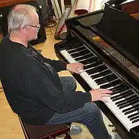 Picture for song 'comfort room' by artist 'Ballademaker'